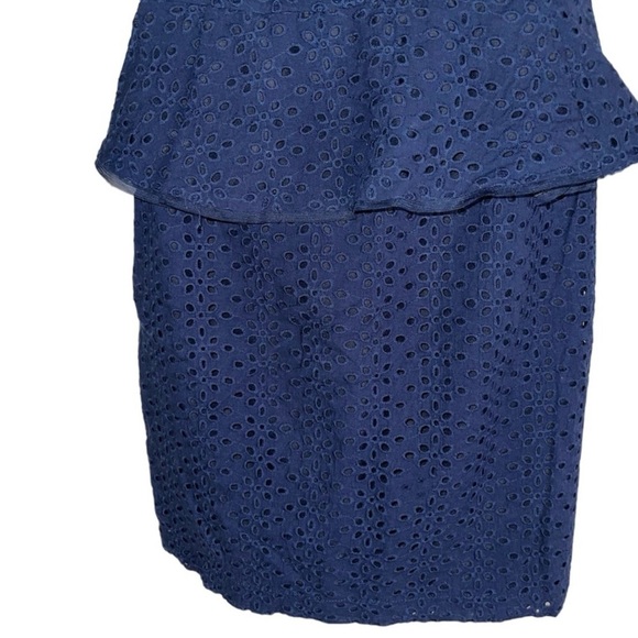 BCBG PARIS Emily Navy Eyelet Peplum Dress Sz 2 - Picture 11 of 13